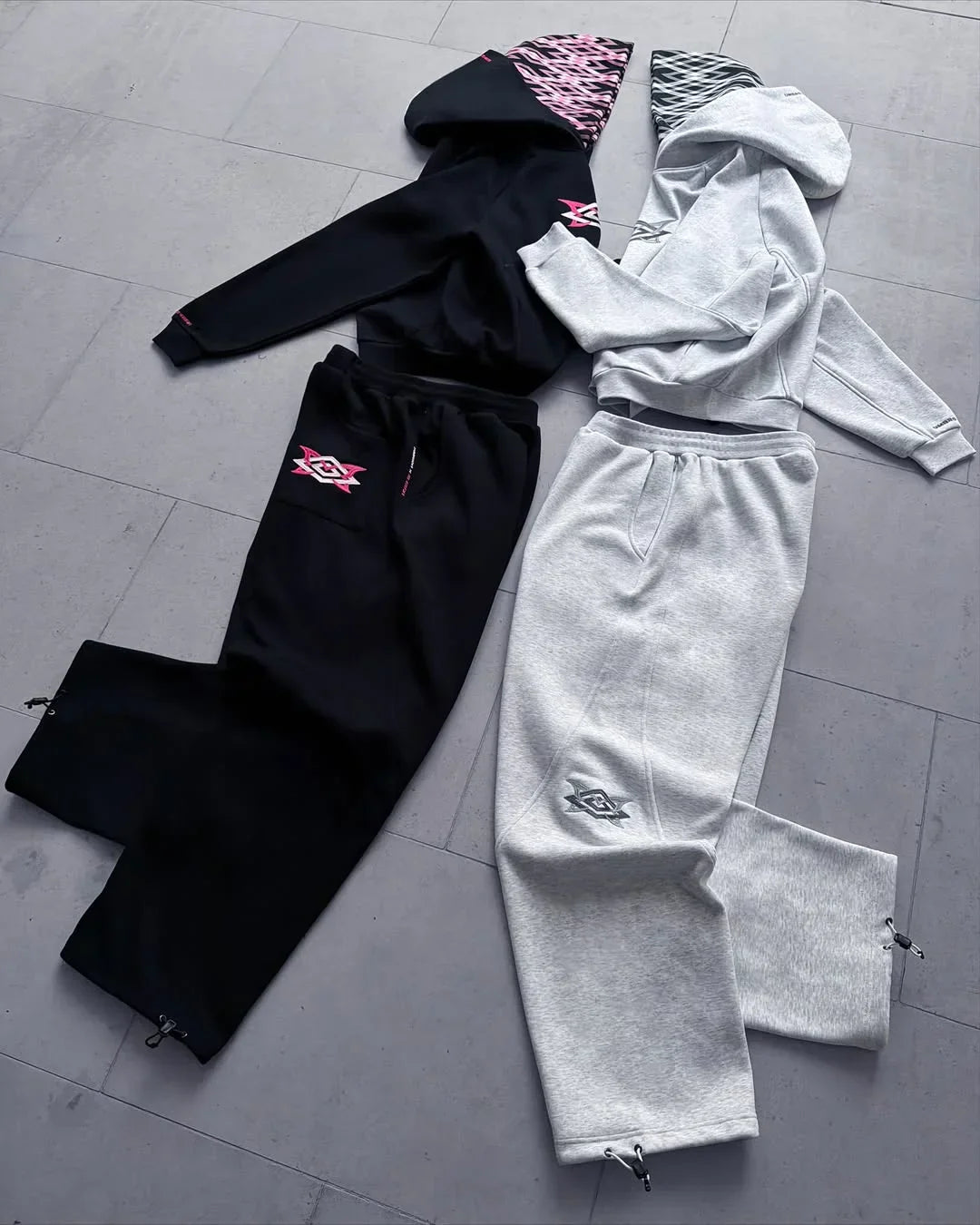希少　Mertra x Umbro Warm Up Hoodie Mertra x Umbro Warm Up Tracksuit (Grey / Black) – MERTRA