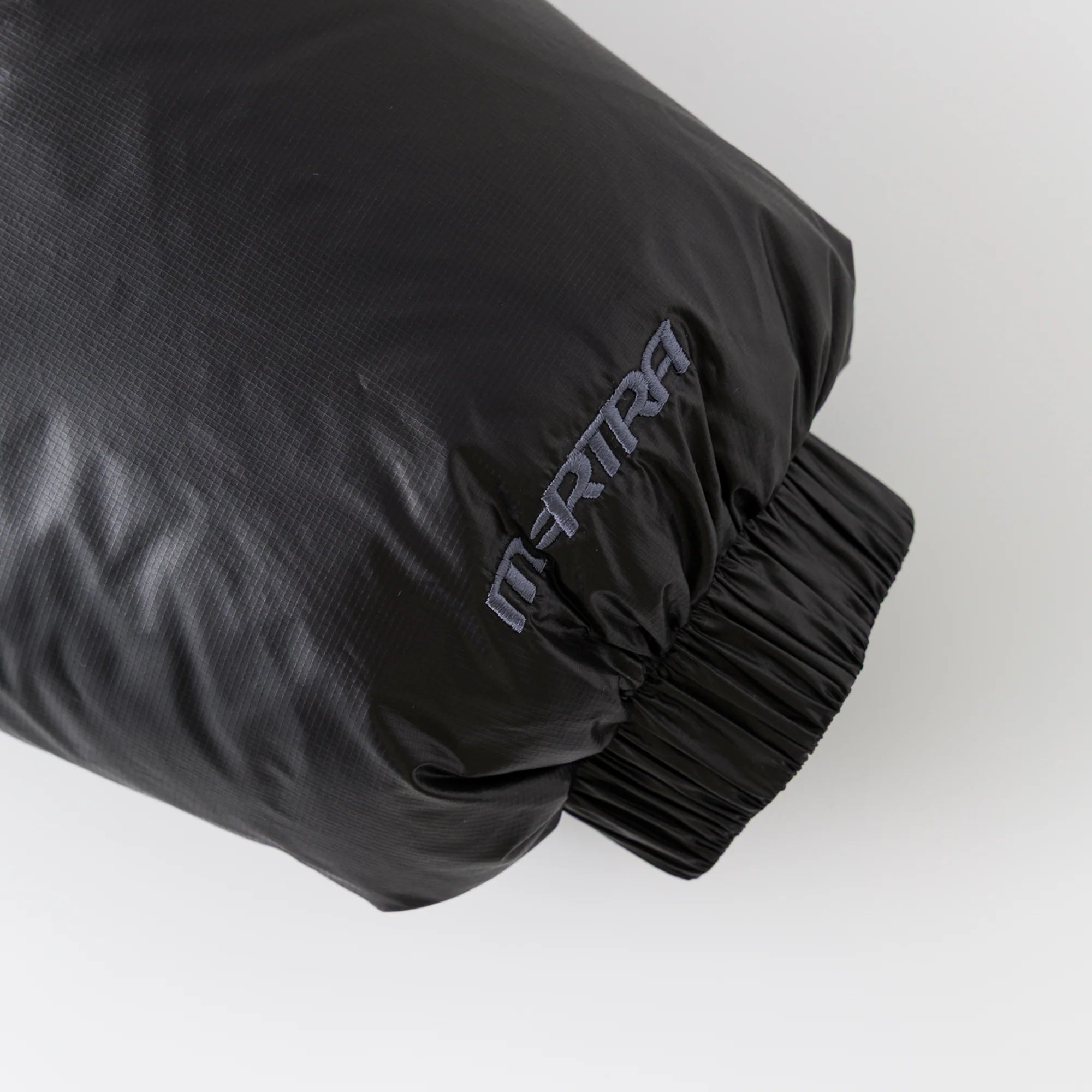 MERTRA GRID PUFFER JACKET (BLACK)